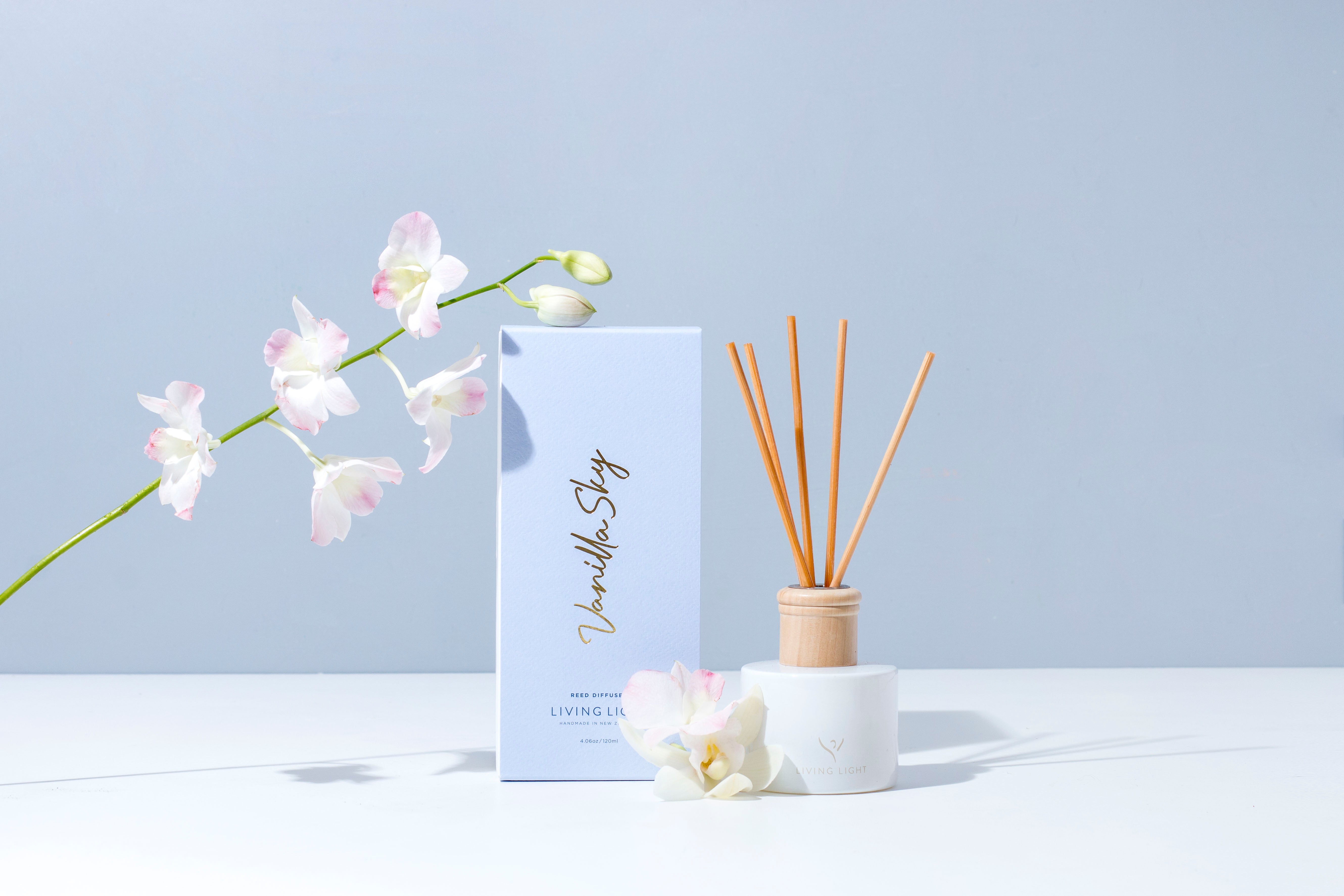 The Living Light Reed Fragrance Diffusers will create a long lasting scent in any space.  Each set includes a white glass bottle filled with 120ml of premium diffuser mix and five reed sticks.  Lasts up to 6 months once opened.  120ml  Made in New Zealand