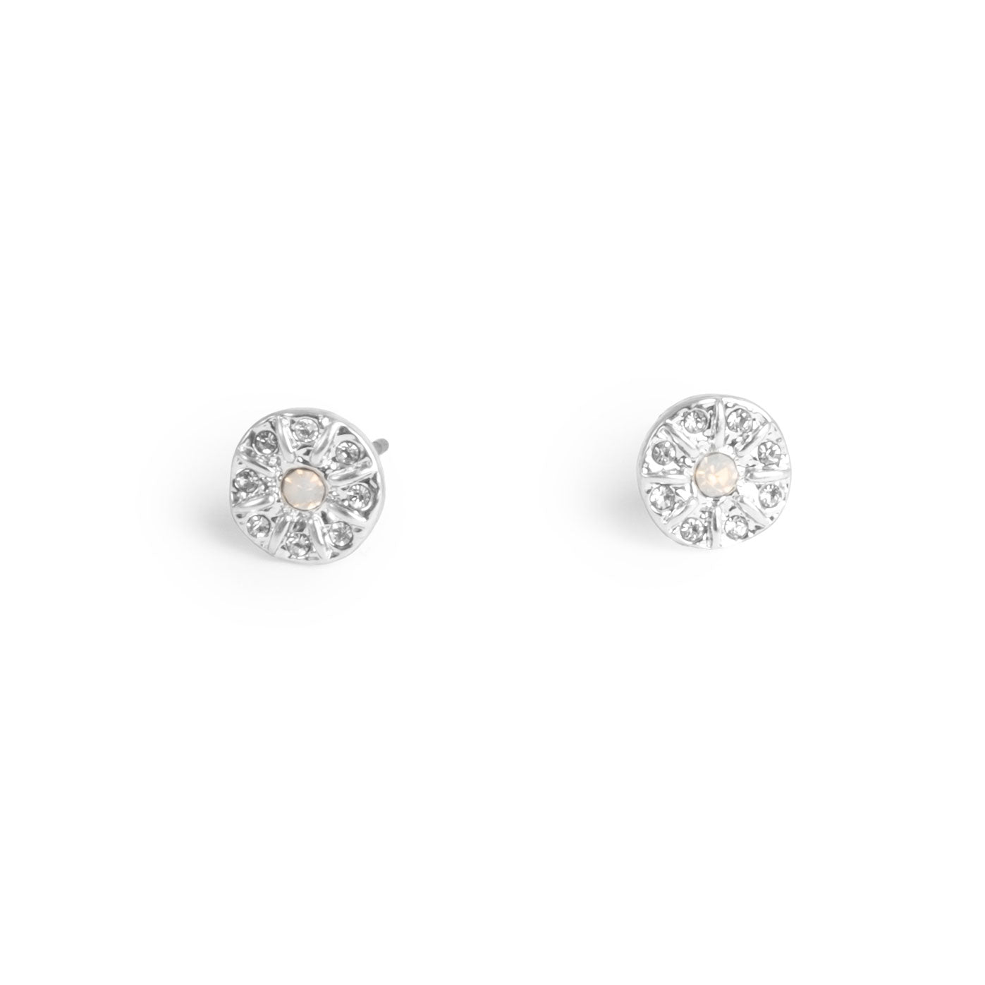 New at Cerise for 2026 the A&C Oslo Solstice Silver Stud Earring with its gorgeous little opal stone is so feminine with a little bit of boho on the side.

The Shimmer Collection features white opal stones and bohemian details to bring out the beauty in the natural and imperfect.  These pieces are great to match with feminine and bohemian fashion trends and are either silver or 14K Gold plated.
The Stud measures 8mm diameter and is made from silver plated steel.
