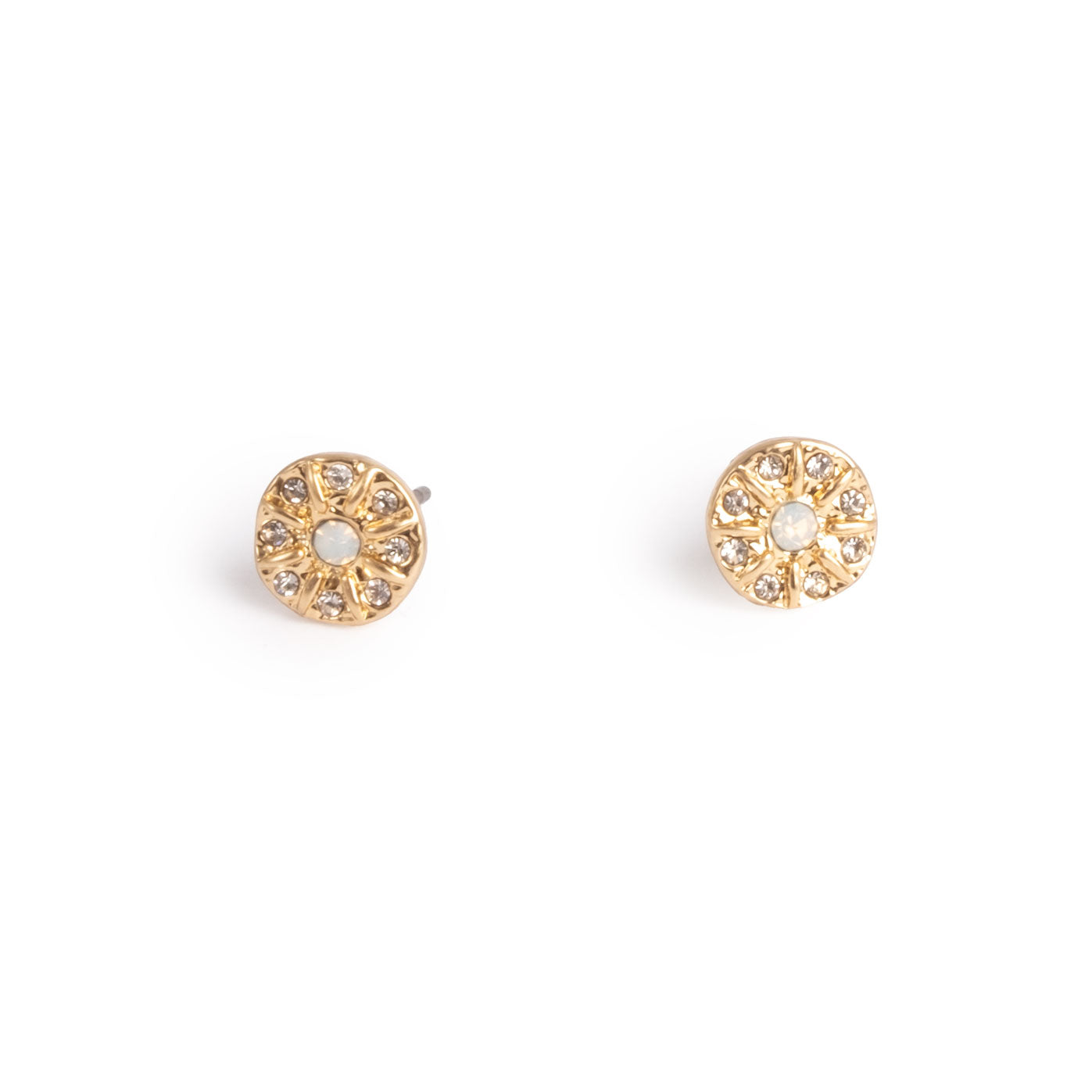 New for 2026 at Cerise the A&C Oslo Solstice Gold Stud Earring with its gorgeous little opal stone and crystals from the Shimmer collection is so feminine.
The Shimmer Collection features white opal stones and bohemian details to bring out the beauty in the natural and imperfect. These pieces are great to match with feminine and bohemian fashion trends and are either silver or 14K Gold plated.
Stud measures 8mm
14K gold plated steel.