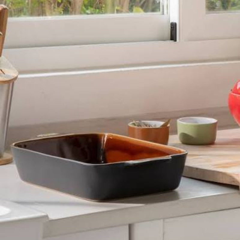 Casa Alegre Bilbao Rectangular shaped Baker at Cerise.  Made in Portugal and finished in a stunning honey brown glaze.