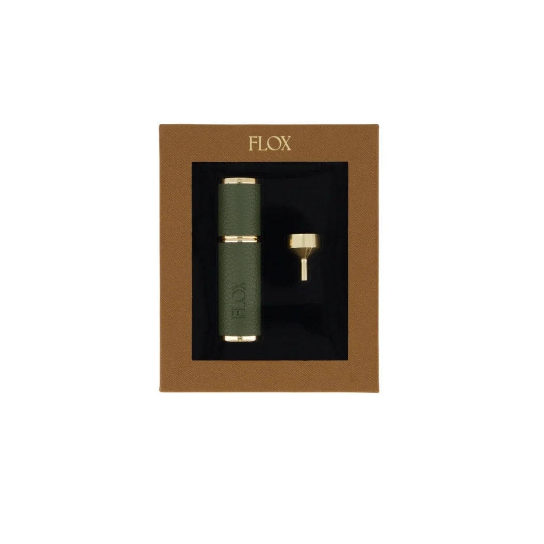 Perfect for handbags, travel bags, overnight stays and holidays, the FLOX Travel Atomiser at Cerise is a practical everyday accessory for keeping your fragrance close at hand. Its compact size makes it ideal for refreshing your perfume throughout the day, whether you're at work, travelling or heading out for the evening.  Comes gift boxed.