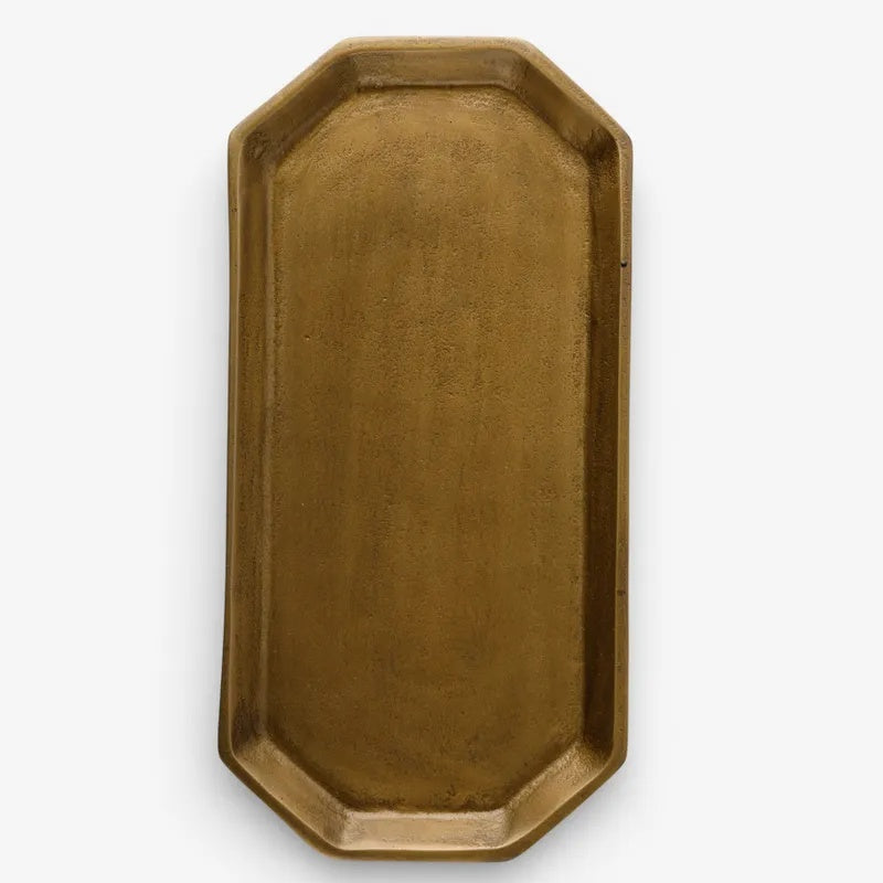 The French Country Hex Tray at Cerise features a timeless octagonal design and a sophisticated antique gold finish.
This decorative tray is perfect for styling candles, displaying perfumes, organising everyday essentials, or creating a beautiful centrepiece. Made from aluminium.