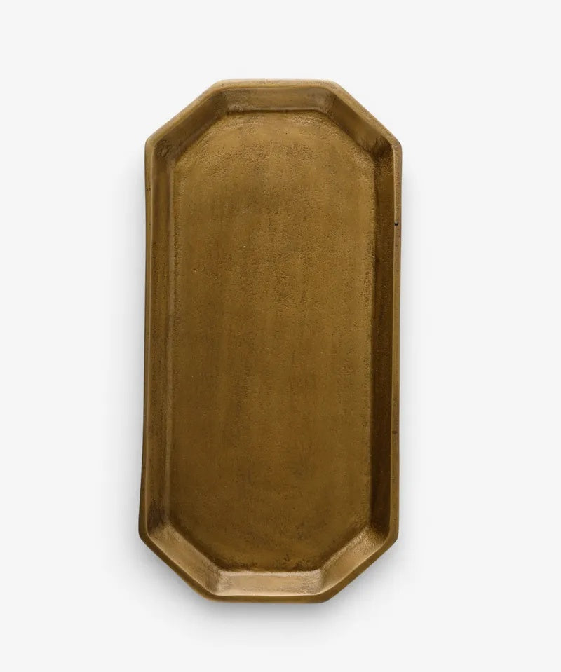 The French Country Hex Tray at Cerise features a timeless octagonal design and a sophisticated antique gold finish.
This decorative tray is perfect for styling candles, displaying perfumes, organising everyday essentials, or creating a beautiful centrepiece. Made from aluminium.