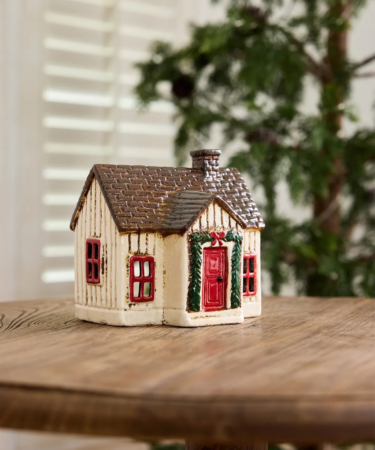 French country Nordgard Garland Cottage at Cerise