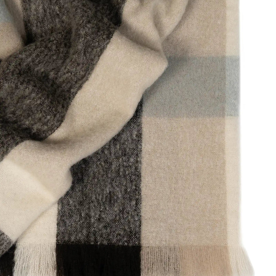 Kinoch wool throw in cocoa plaid colourway 