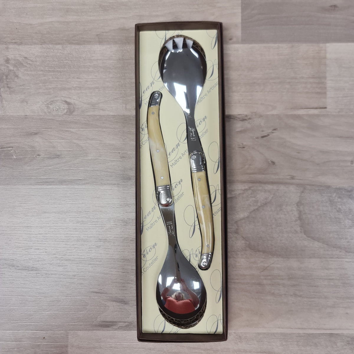 Laguiole Server Set includes two serving pieces with Horn coloured  handles. Gift boxed at Cerise NZ
