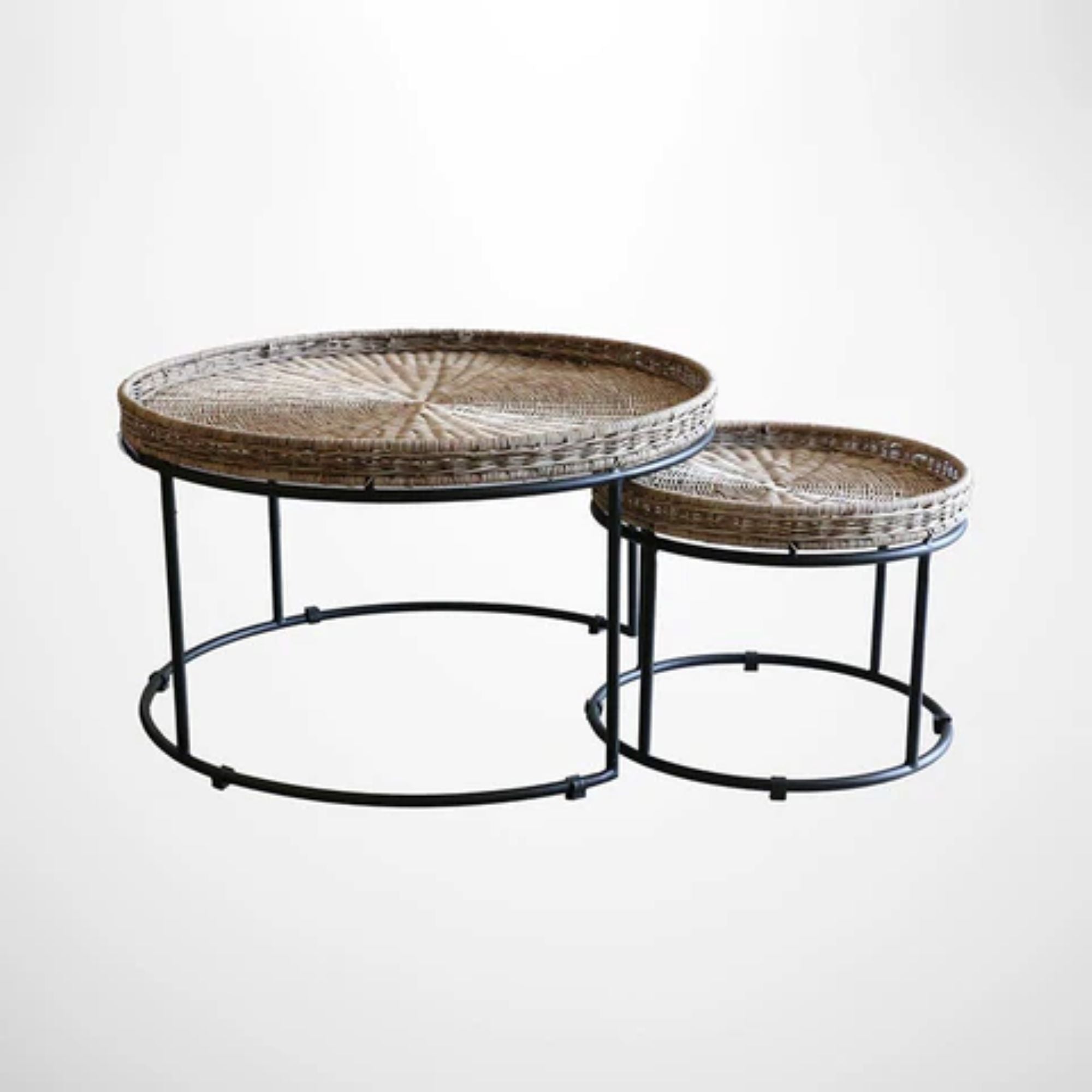 Set of 2 round nested rattan coffee tables