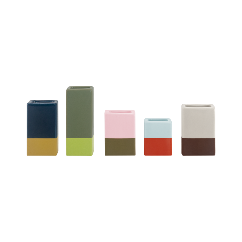 This Set of five Remember porcelain colour dipped Mini Vases at Cerise come in different colours and sizes and look amazing with one or two flowers or simply displayed as they are.  the tallest is 75mm and the shortest 38mm