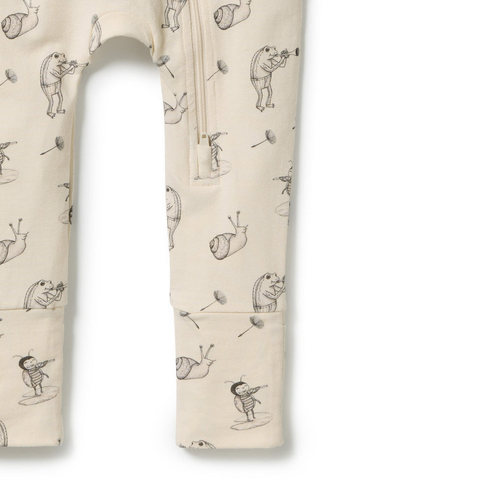 Wilson & Frenchy Zipsuit with feet in Whispering Willows Print at Cerise. Round neckline with concealed zipper for safety, Long sleeves with fold-over mittens (newborn to 000), Full length with enclosed feet for warmth, Two-way zip closure for quick and easy changes.