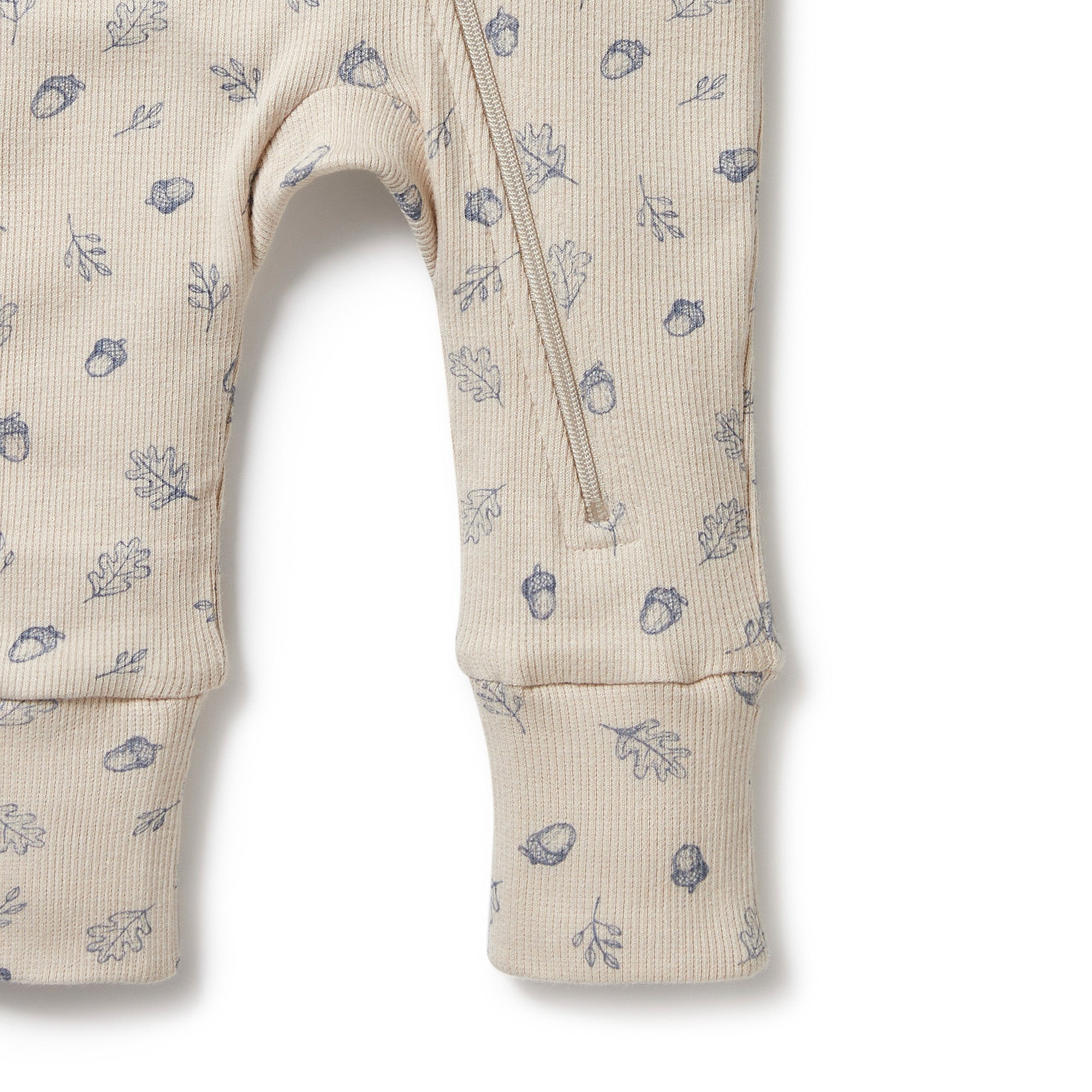 Wilson & Frenchy Falling Oak organic Zipsuit with Feet