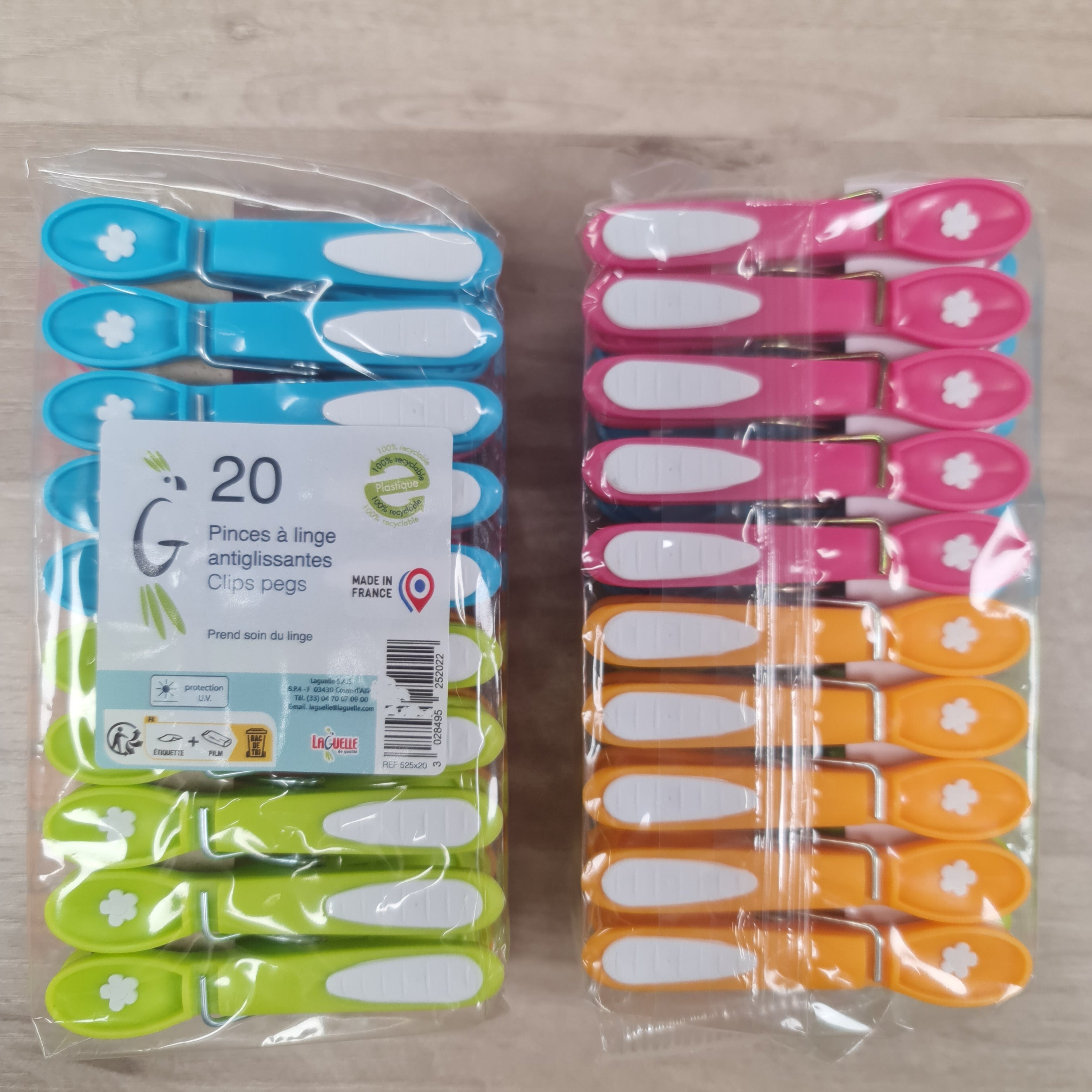 Laguelle Non- Slip Flower Pegs, sturdy and non marking at Cerise.  Each pack contains 20 pegs, four of each colour, A abulous easy gift ieda - the best pegs ever!