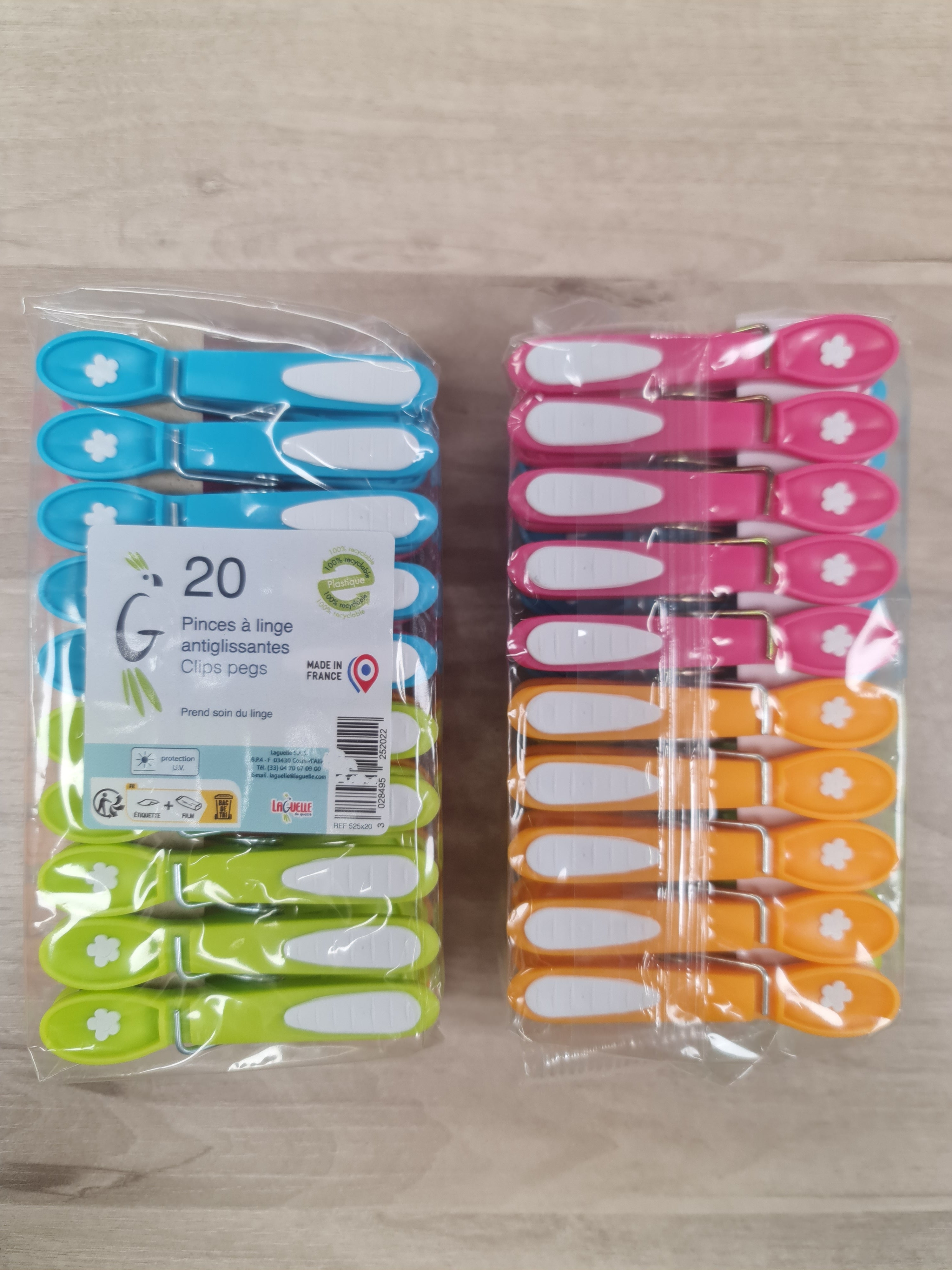 Laguelle Non- Slip Flower Pegs, sturdy and non marking at Cerise.  Each pack contains 20 pegs, four of each colour, A abulous easy gift ieda - the best pegs ever!
