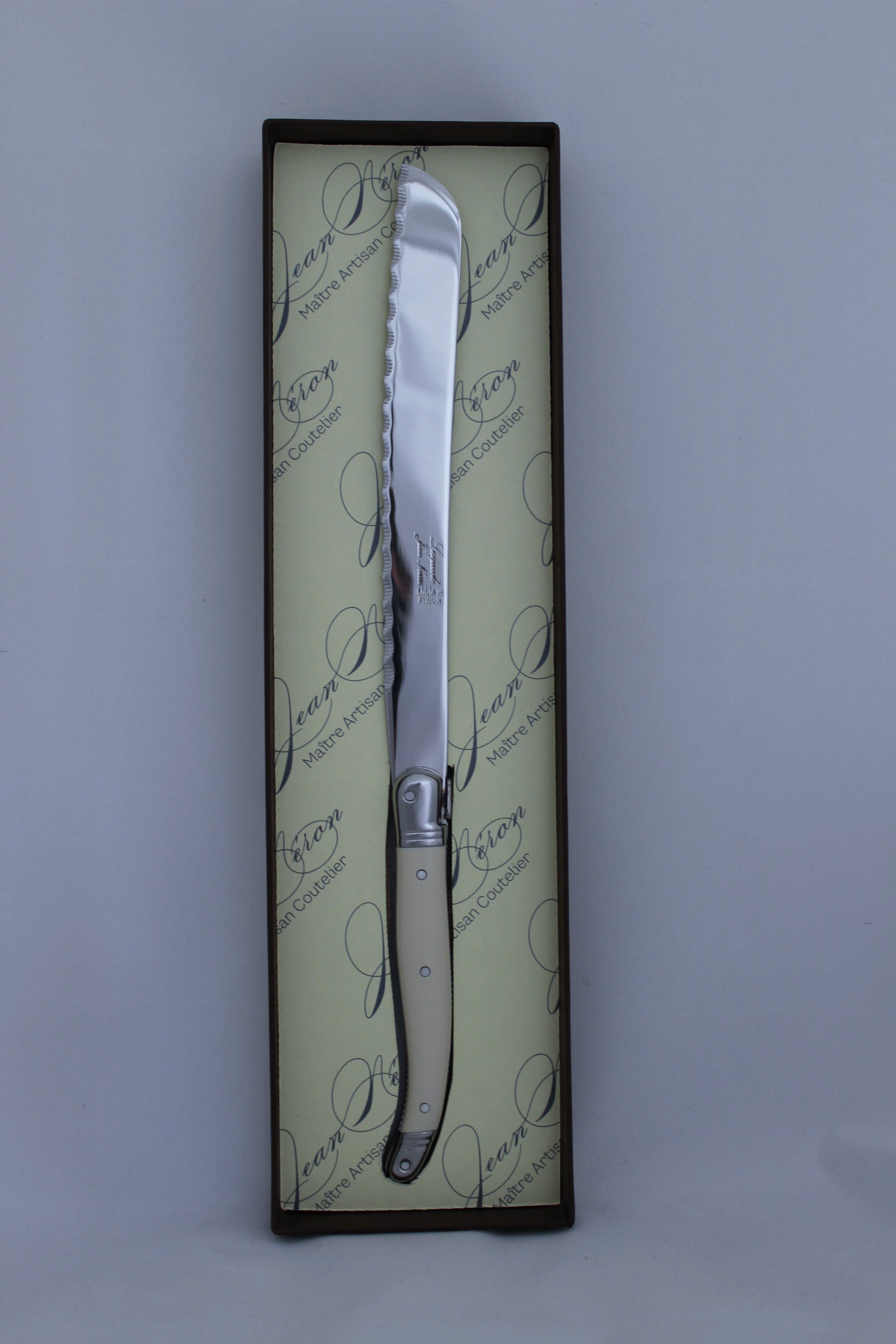bread knife laguiole