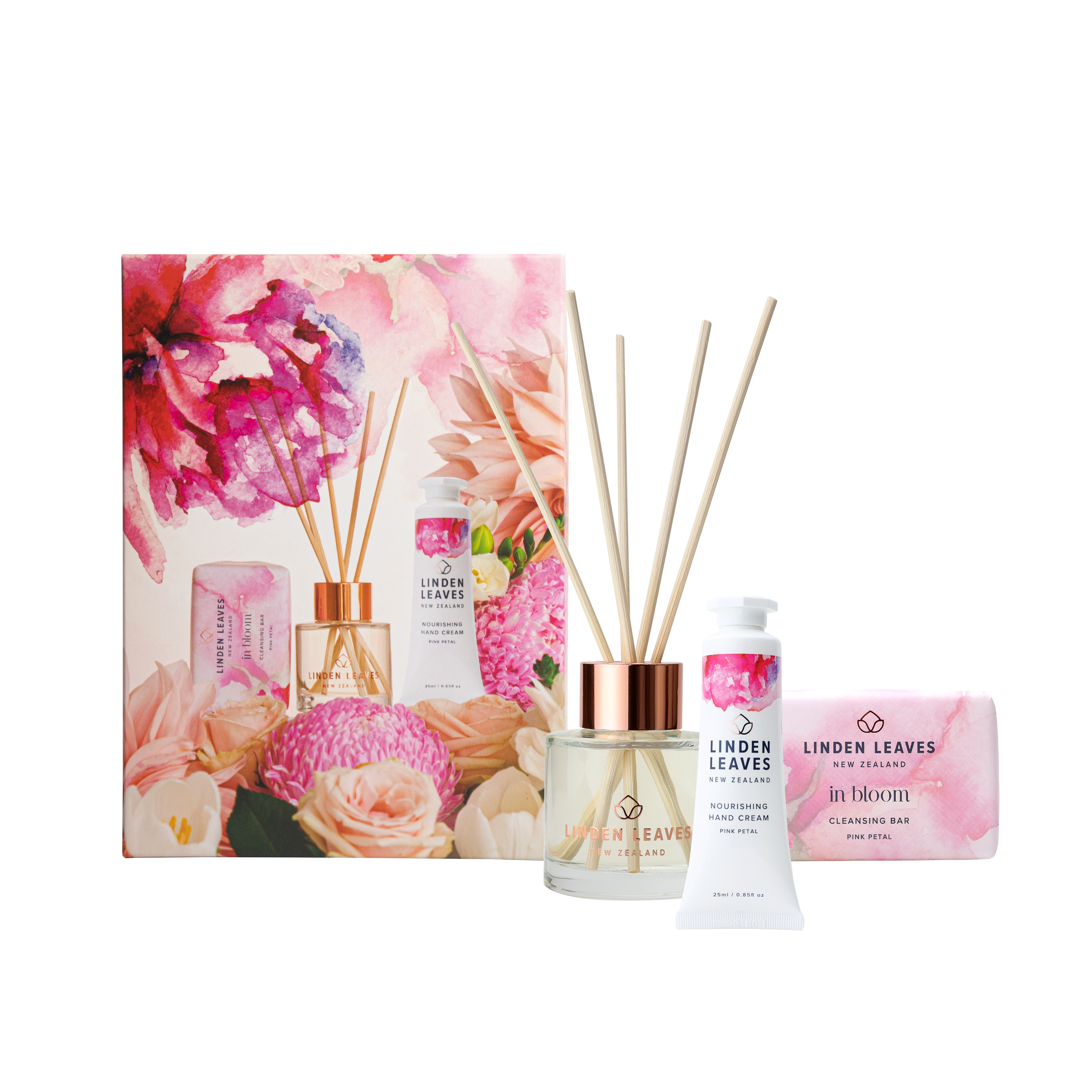 Nourish your body and soul with this pretty gift set. from Linden Leaves.  The beautifully gift boxed set is available in either Pink Petal or Aqua LIlily fragrance.  Set includes  Cleansing Bar 100g Midi Fragrance Diffuser 50ml Mini Hand Cream 25ml  Made in New Zealand